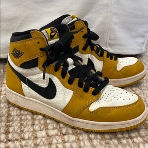 Nike Air Jordan 1 High OG Yellow Black Sneakers